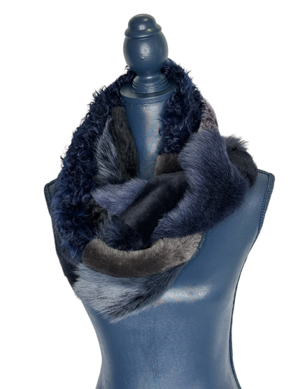 Bea Shearling Loop scarf in blue