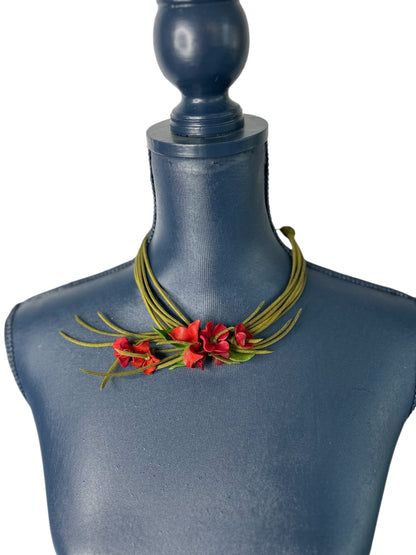 Elizabeth Flower Leather Necklace with matching red bracelet